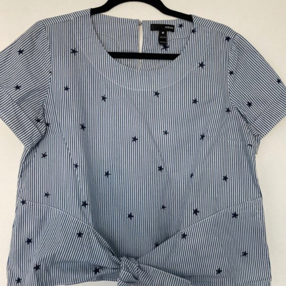 Crop Top Star Blouse - Size Medium - Never Worn